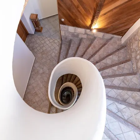 Dans L'eglise Du Couvent Apartamento Narbona